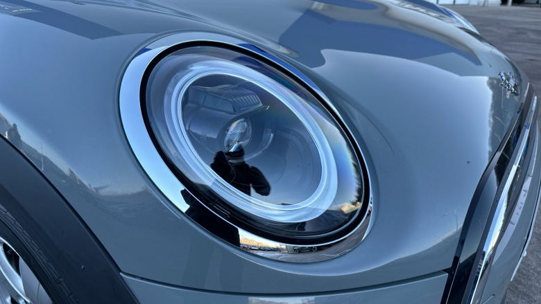 MINI Hatchback 1.5 Cooper Classic 5dr Auto Petrol Hatchback